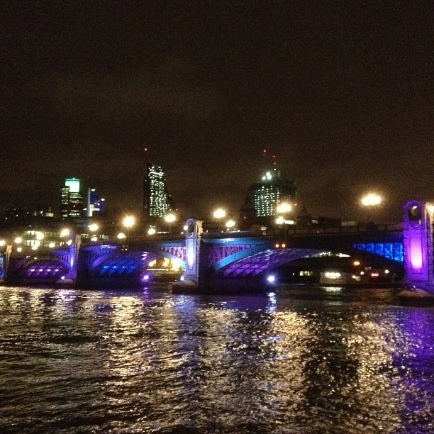 london bridge.JPG