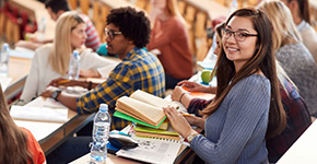 名門大学／大学キャンパスで学ぶ