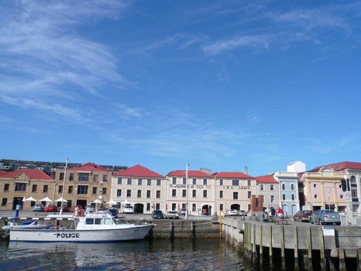 Hobart Harbour123889_720.jpg