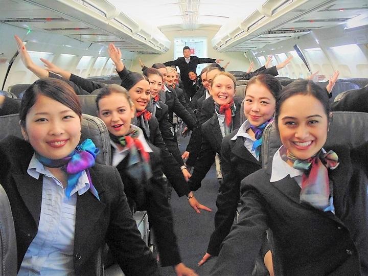 NZST_air-hostess-002_720.jpg